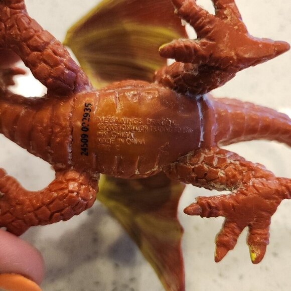MEGAWINGS DRAGON 2005 Toy Major Action Figure - Picture 5 of 7